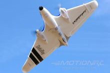Load image into Gallery viewer, HobbyZone Delta Ray with SAFE 865mm (34") Wingspan - RTF