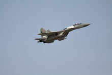Load image into Gallery viewer, Freewing SU-35 Gray Camo Twin 70mm EDF Thrust Vectoring Jet - KIT - (OPEN BOX)
